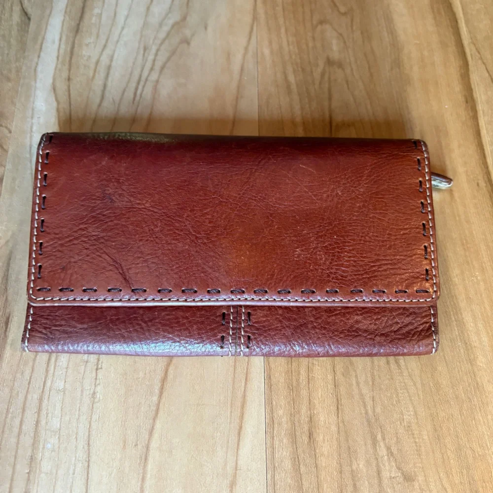 Fossil Tri-Fold Brown Leather Wallet